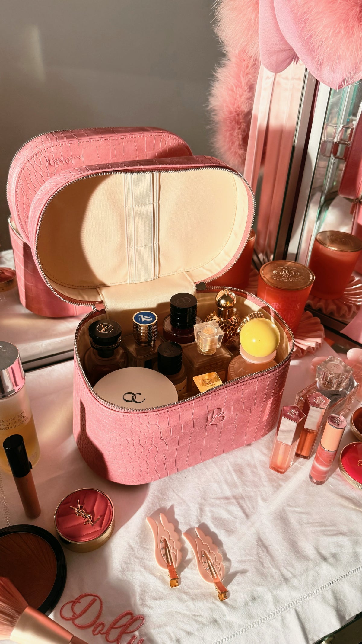 Dolly Vanity