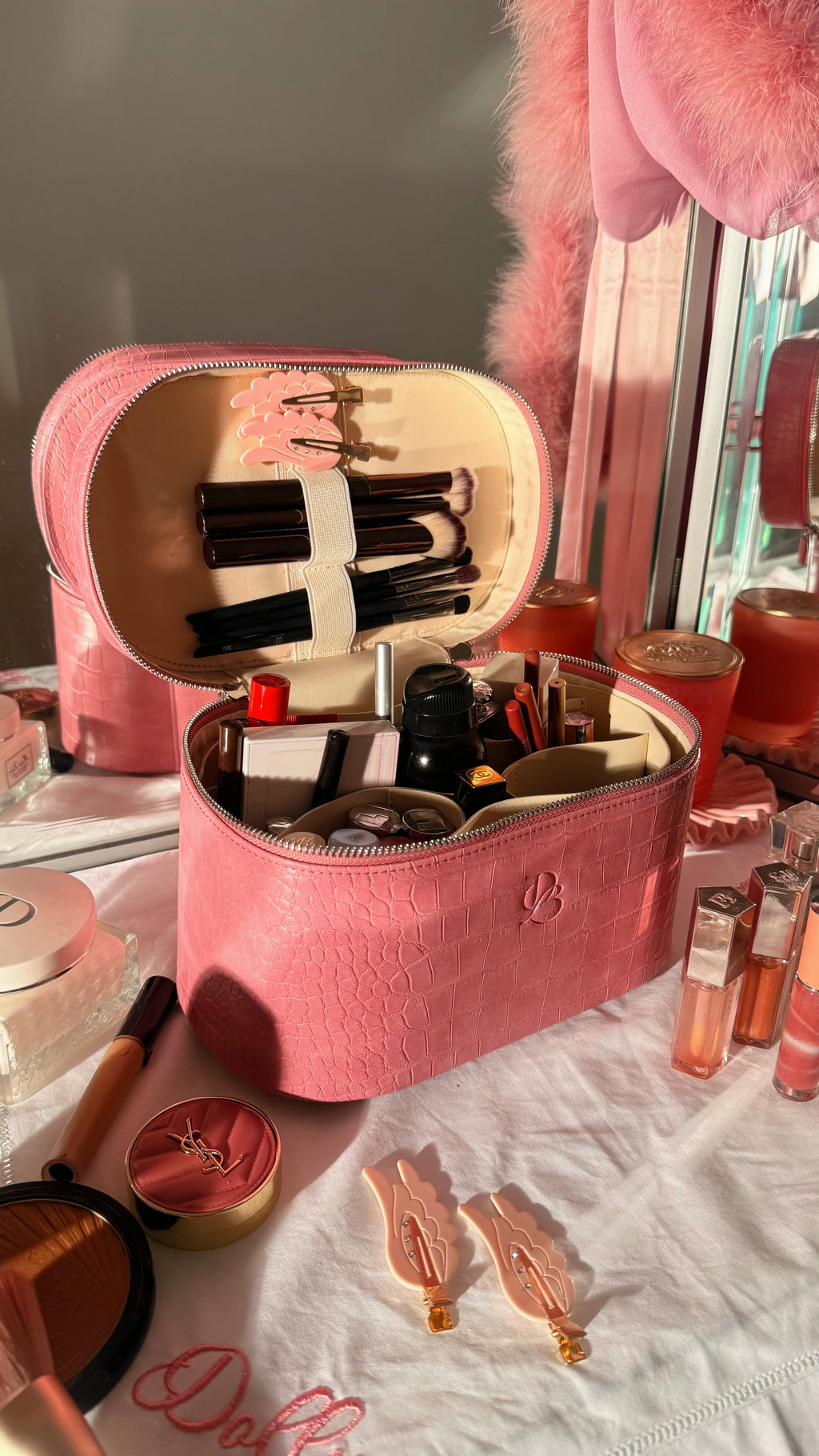 Dolly Vanity